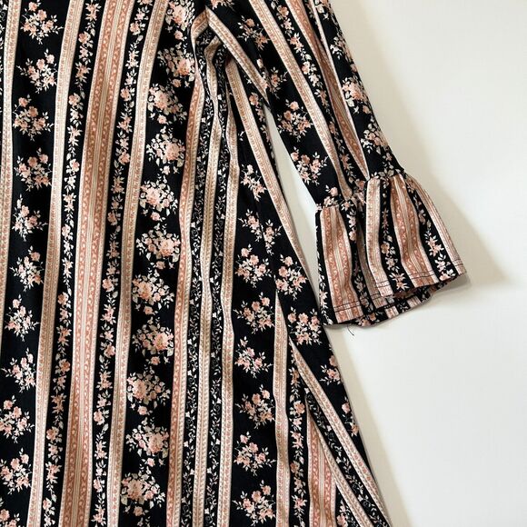 Everly Floral Dress‎ Size Medium Black Pink Roses Boho Girly - Picture 6 of 16